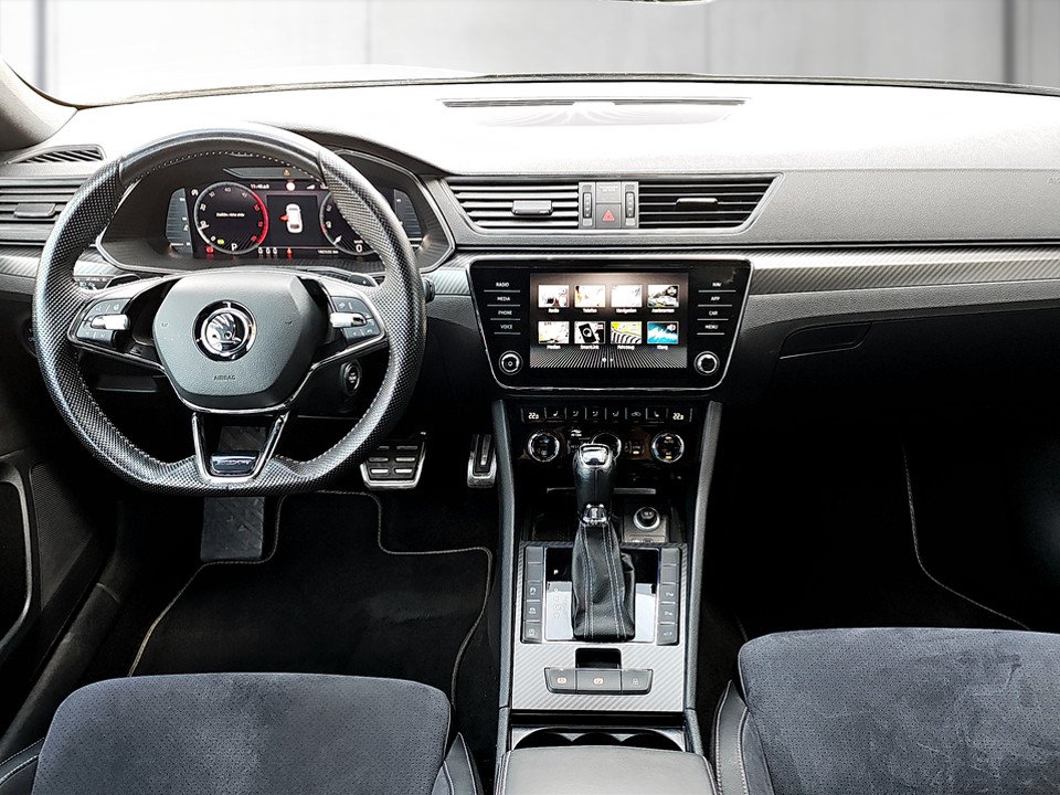 Skoda Superb Combi 2.0 TDI  Sportline | Bild 7 von 24