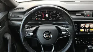 Skoda Superb Combi 2.0 TDI Sportline | Thumbnail 8 von 24
