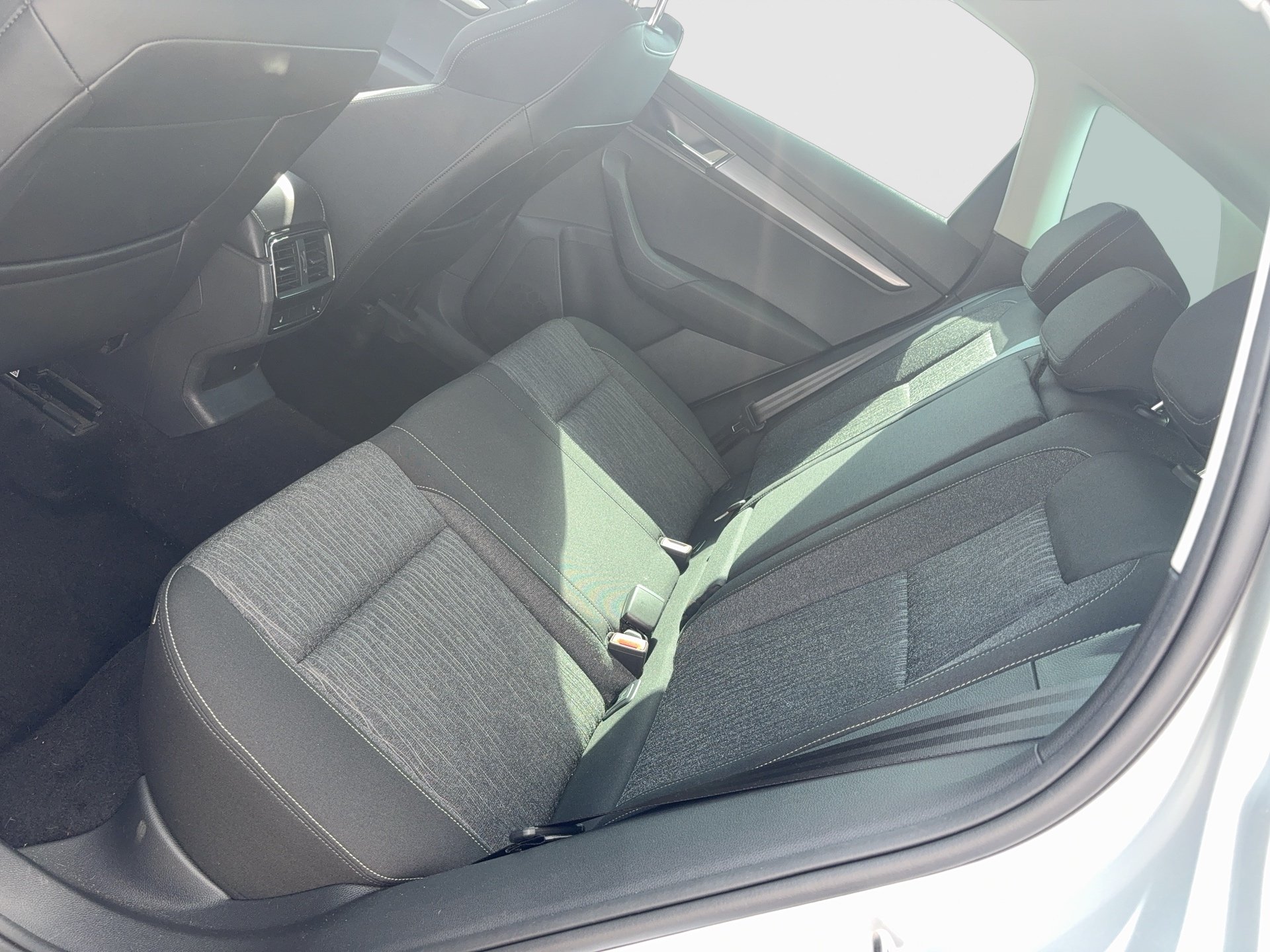 Skoda Karoq 1.5 TSI ACT Style 125 | Bild 18 von 20