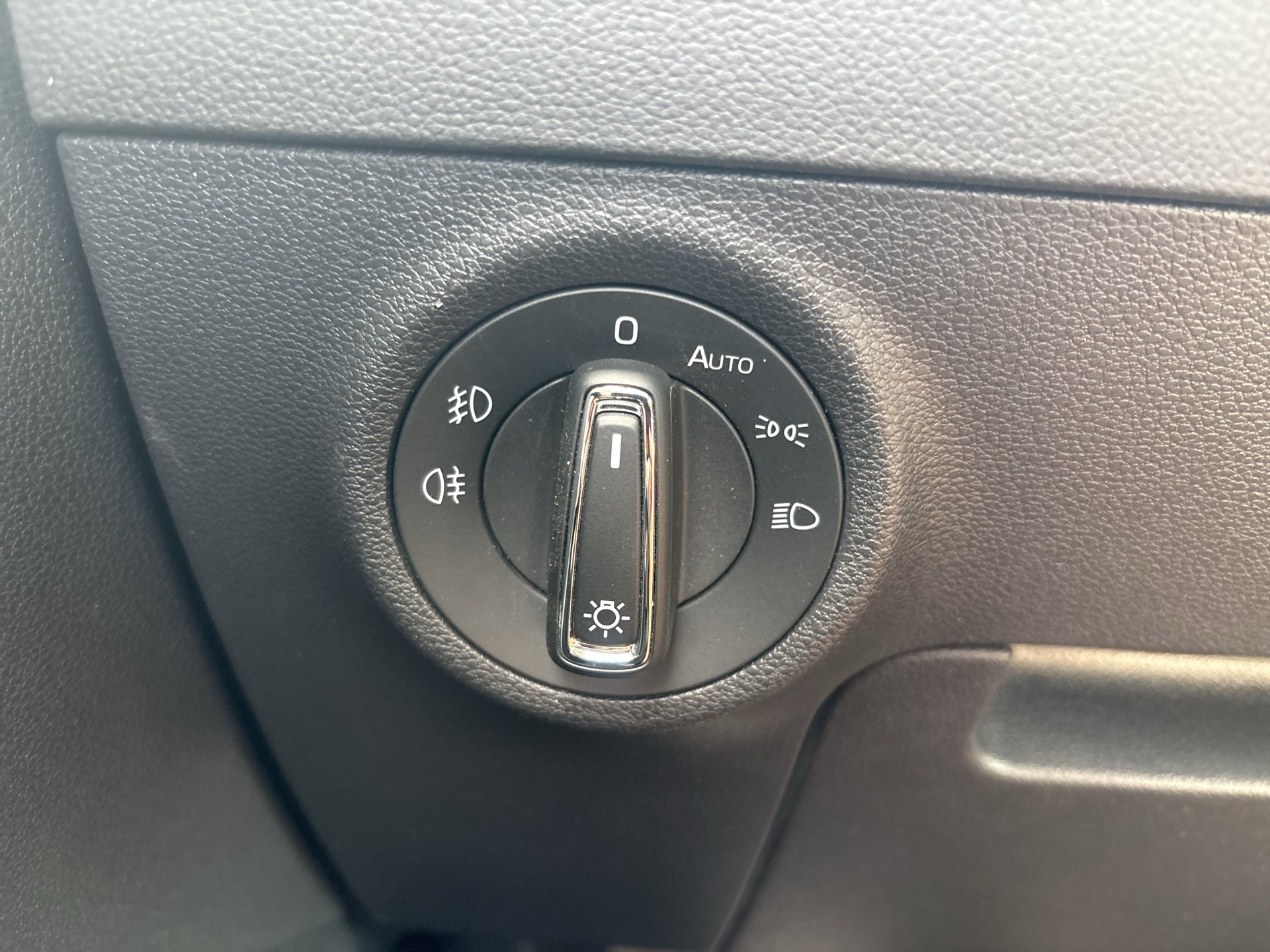 Skoda Karoq 1.5 TSI ACT Style 125 | Bild 9 von 20