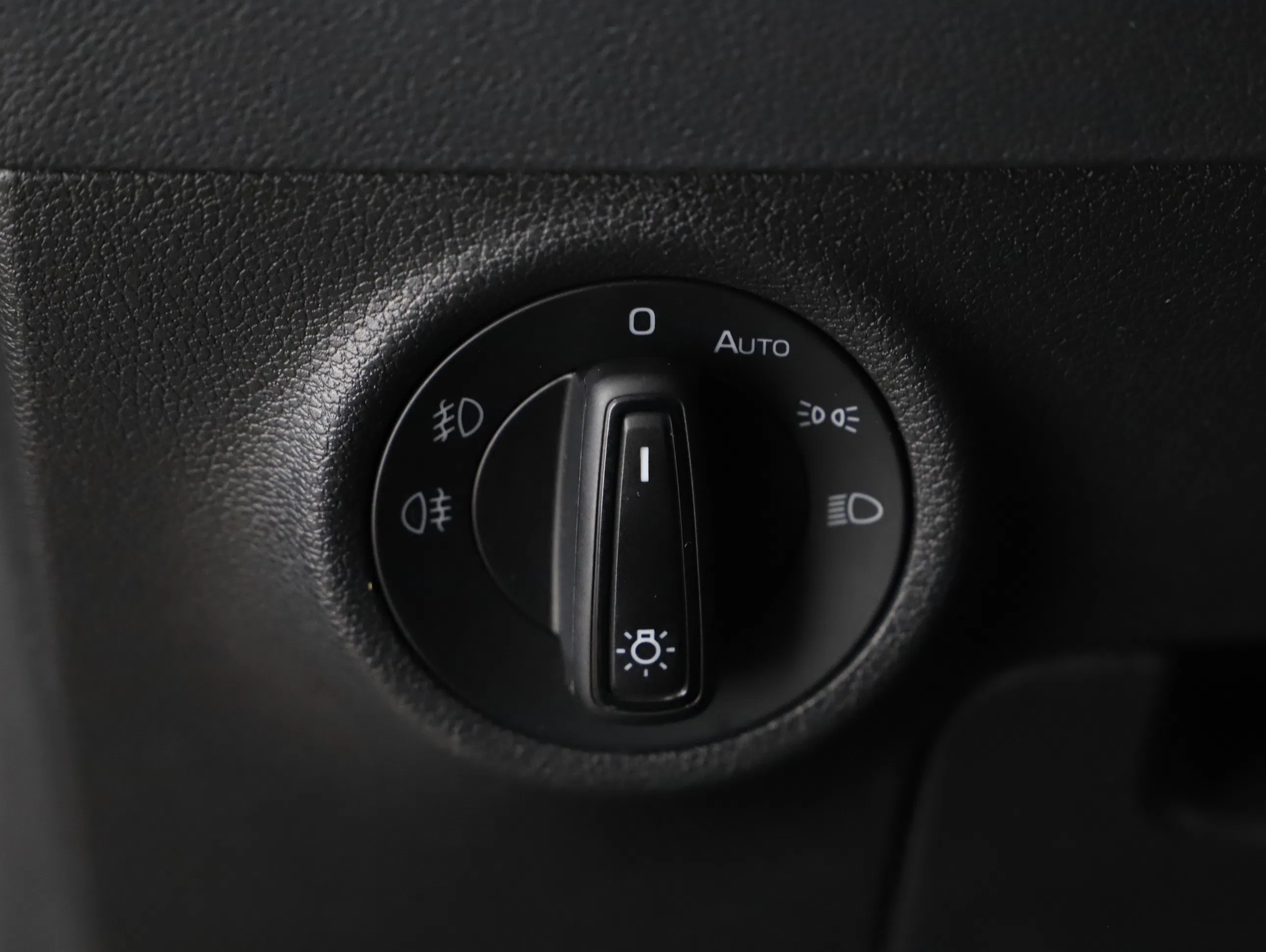 Skoda Karoq 1.5 TSI ACT Sportline | Bild 22 von 28