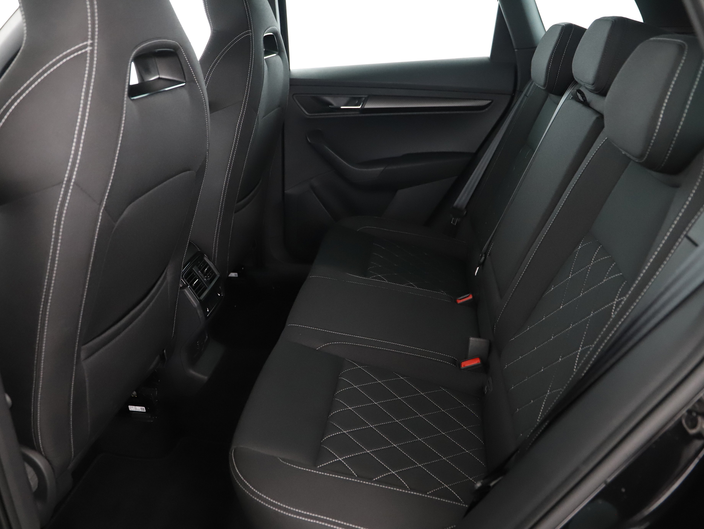 Skoda Karoq 1.5 TSI ACT Sportline | Bild 10 von 28