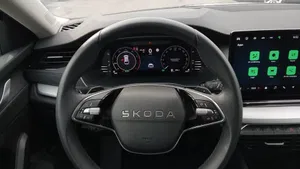 Skoda Octavia Combi 1.5 TSI DSG Selection | Thumbnail 12 von 22