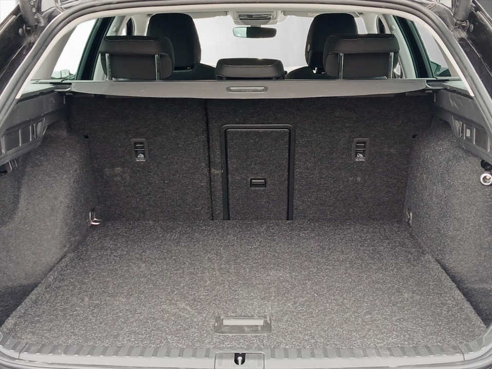 Skoda Octavia Combi 1.5 TSI DSG Selection | Bild 20 von 22