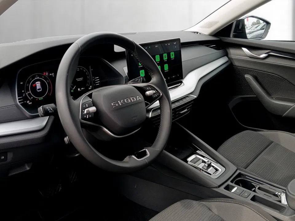 Skoda Octavia Combi 1.5 TSI DSG Selection | Bild 10 von 22