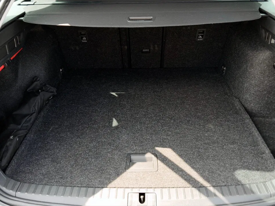 Skoda Octavia Combi 1.5 TSI DSG Selection | Bild 21 von 23