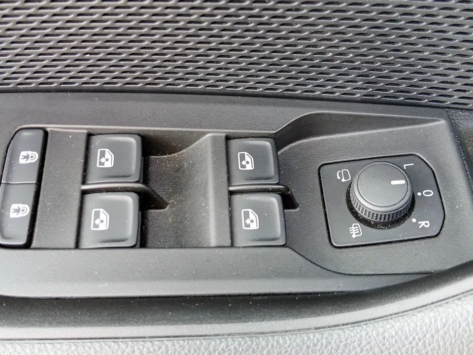 Skoda Octavia Combi 1.5 TSI DSG Selection | Bild 6 von 23
