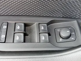 Skoda Octavia Combi 1.5 TSI DSG Selection | Thumbnail 6 von 23