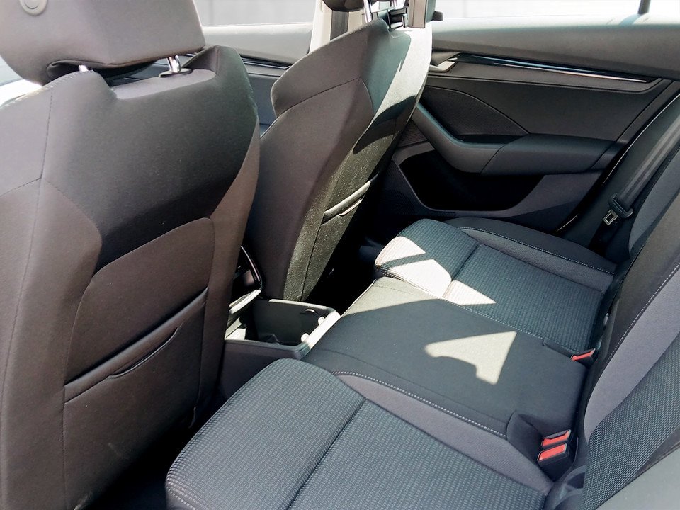 Skoda Octavia Combi 1.5 TSI mHEV Selection | Bild 17 von 22