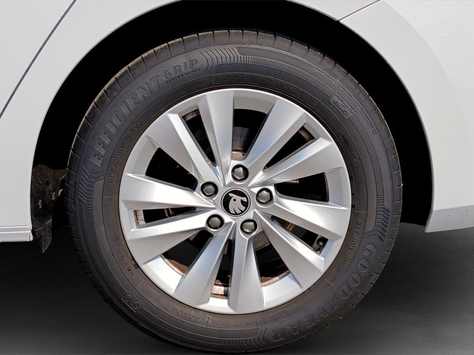 Skoda Octavia Combi 1.5 TSI mHEV Selection | Bild 6 von 6