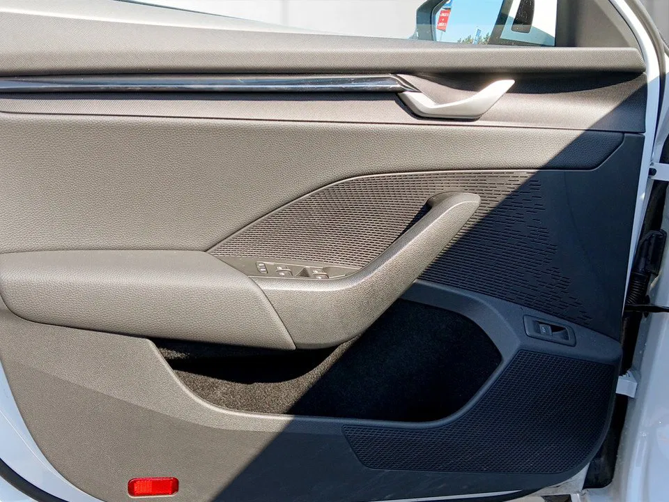 Skoda Octavia Combi 1.5 TSI mHEV Selection | Bild 7 von 22