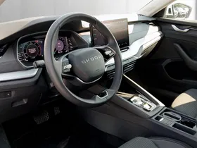 Skoda Octavia Combi 1.5 TSI mHEV Selection | Thumbnail 8 von 22