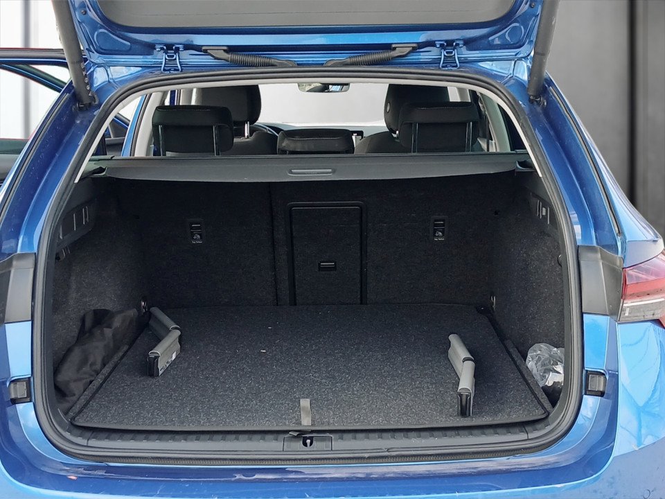 Skoda Octavia Combi 1.5 TSI mHEV W Selection | Bild 17 von 19
