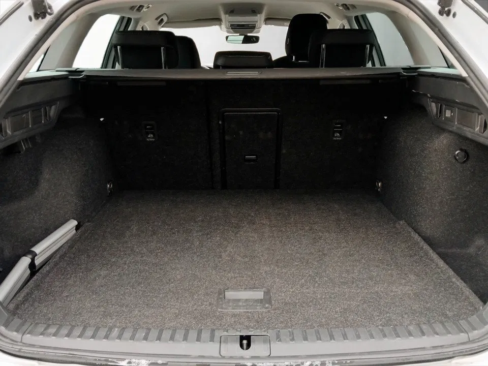Skoda Octavia Combi 1.5 TSI mHEV W Selection | Bild 22 von 24