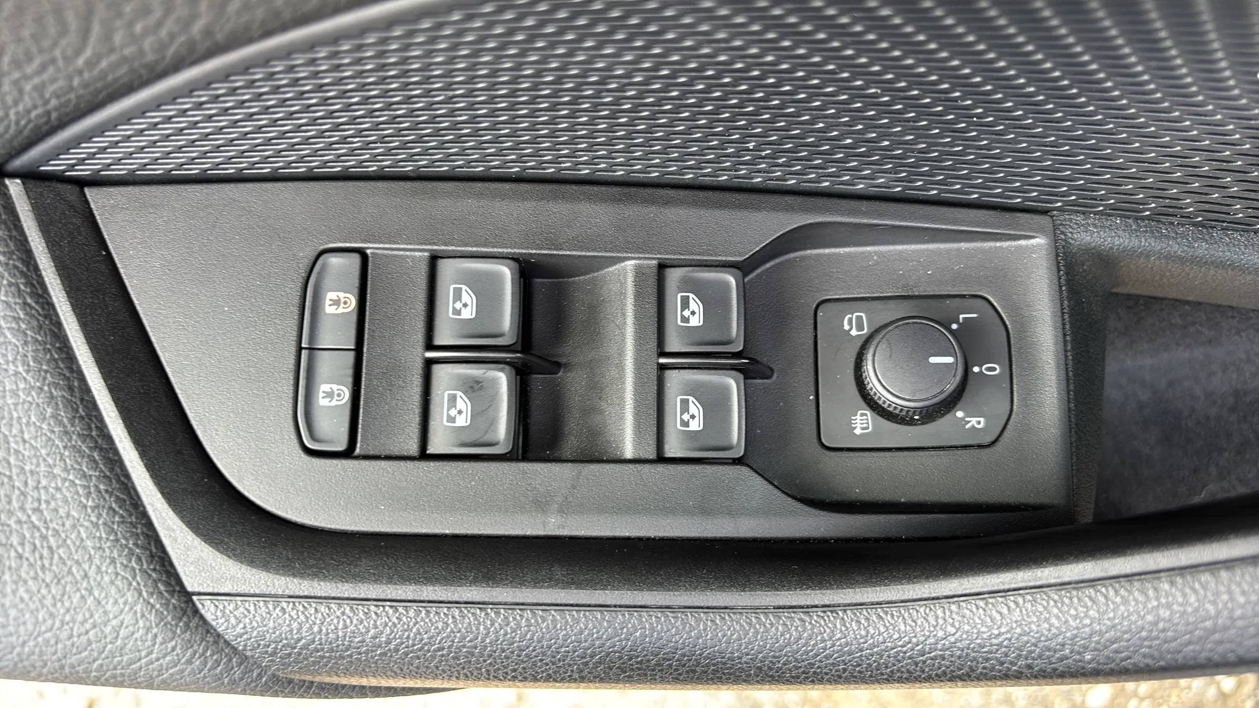 Skoda Octavia Combi 1.5 eTSI | Bild 9 von 28