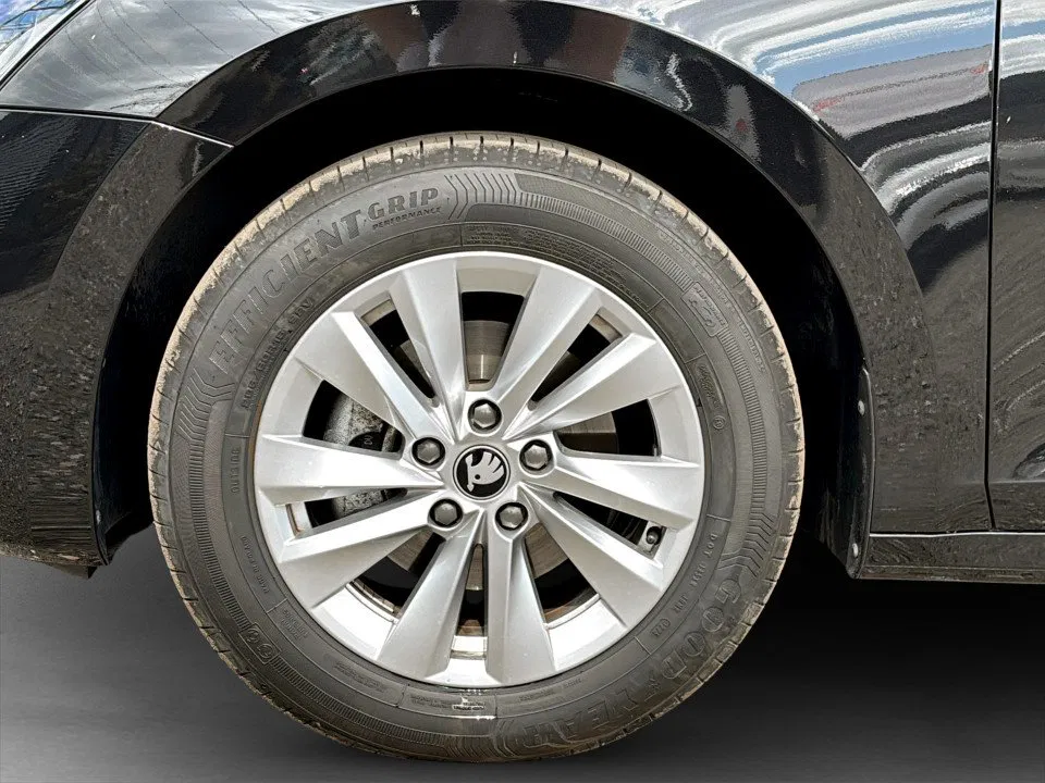 Skoda Octavia Combi 1.5 eTSI | Bild 7 von 28