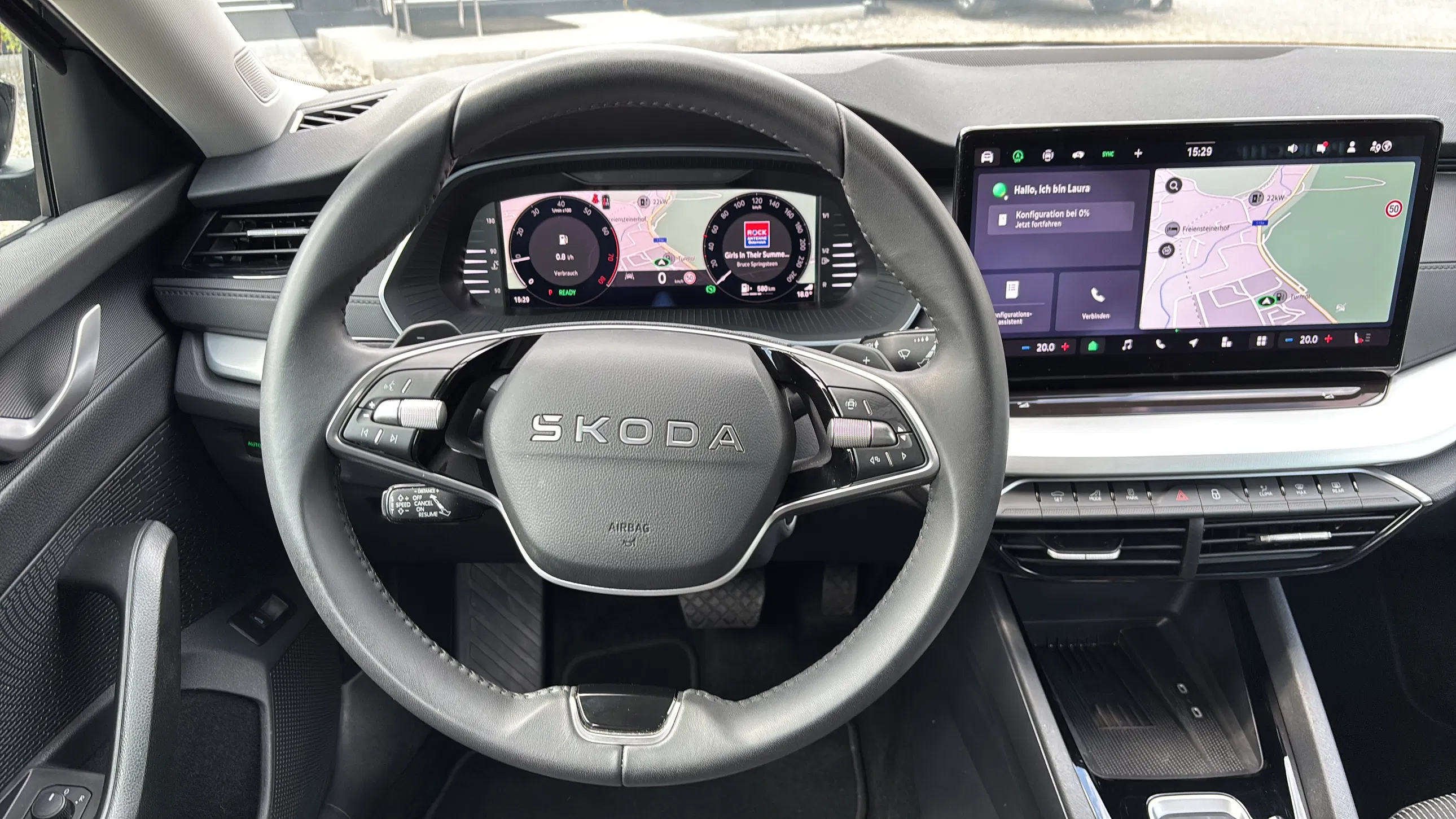 Skoda Octavia Combi 1.5 eTSI | Bild 13 von 28