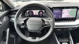 Skoda Octavia Combi 1.5 eTSI | Thumbnail 13 von 28