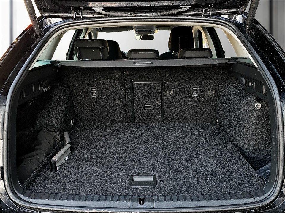 Skoda Octavia Combi 1.5 TSI DSG Selection | Bild 21 von 23