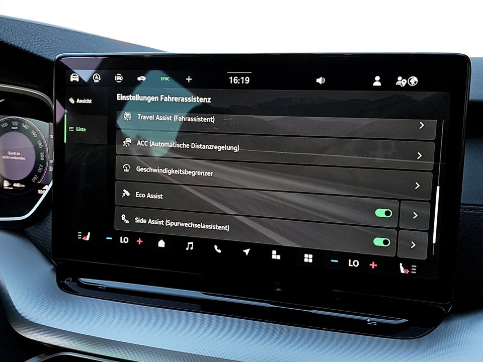 Skoda Octavia Combi 1.5 TSI DSG Selection | Bild 18 von 23