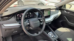 Skoda Octavia Combi 1.5 TSI mHEV W Selection | Thumbnail 9 von 28
