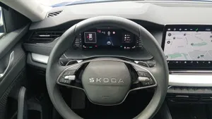 Skoda Octavia Combi 1.5 TSI DSG Selection | Thumbnail 11 von 22
