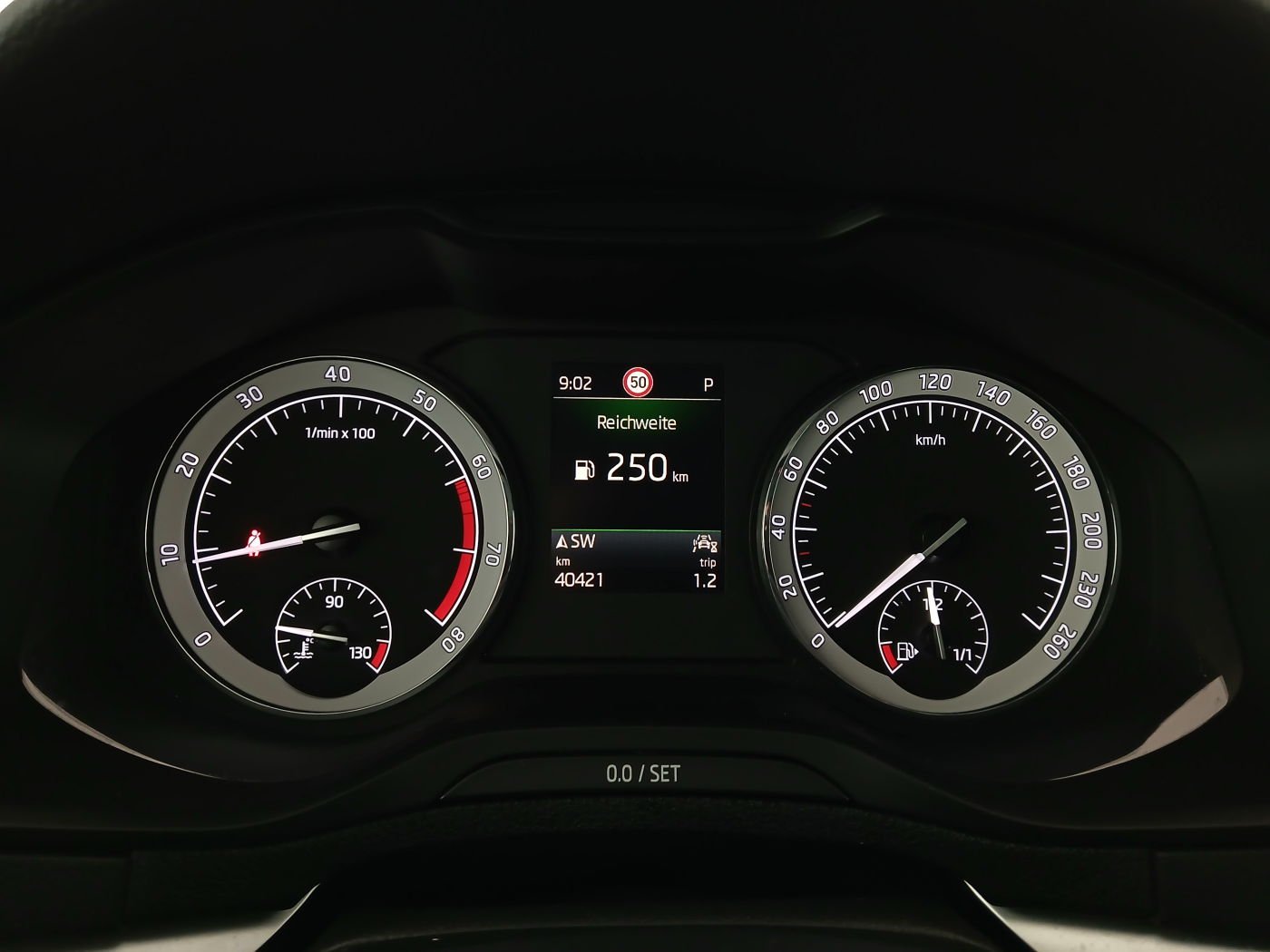 Skoda Karoq 1.5 TSI ACT Style 125 | Bild 15 von 30