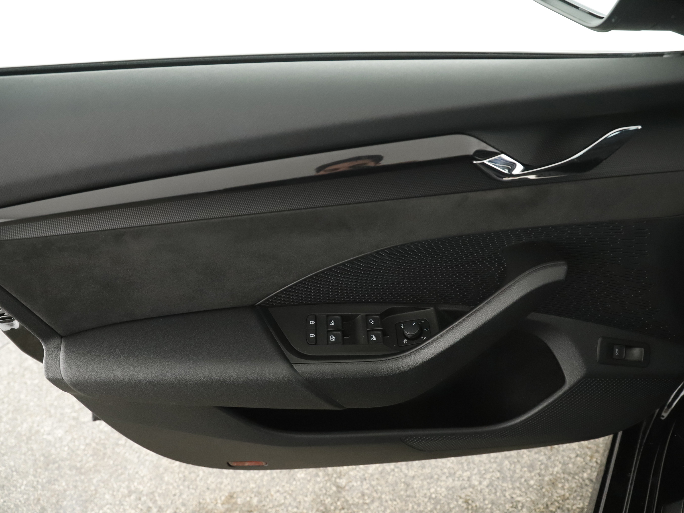 Skoda Octavia Combi 2.0 TSI RS | Bild 13 von 31