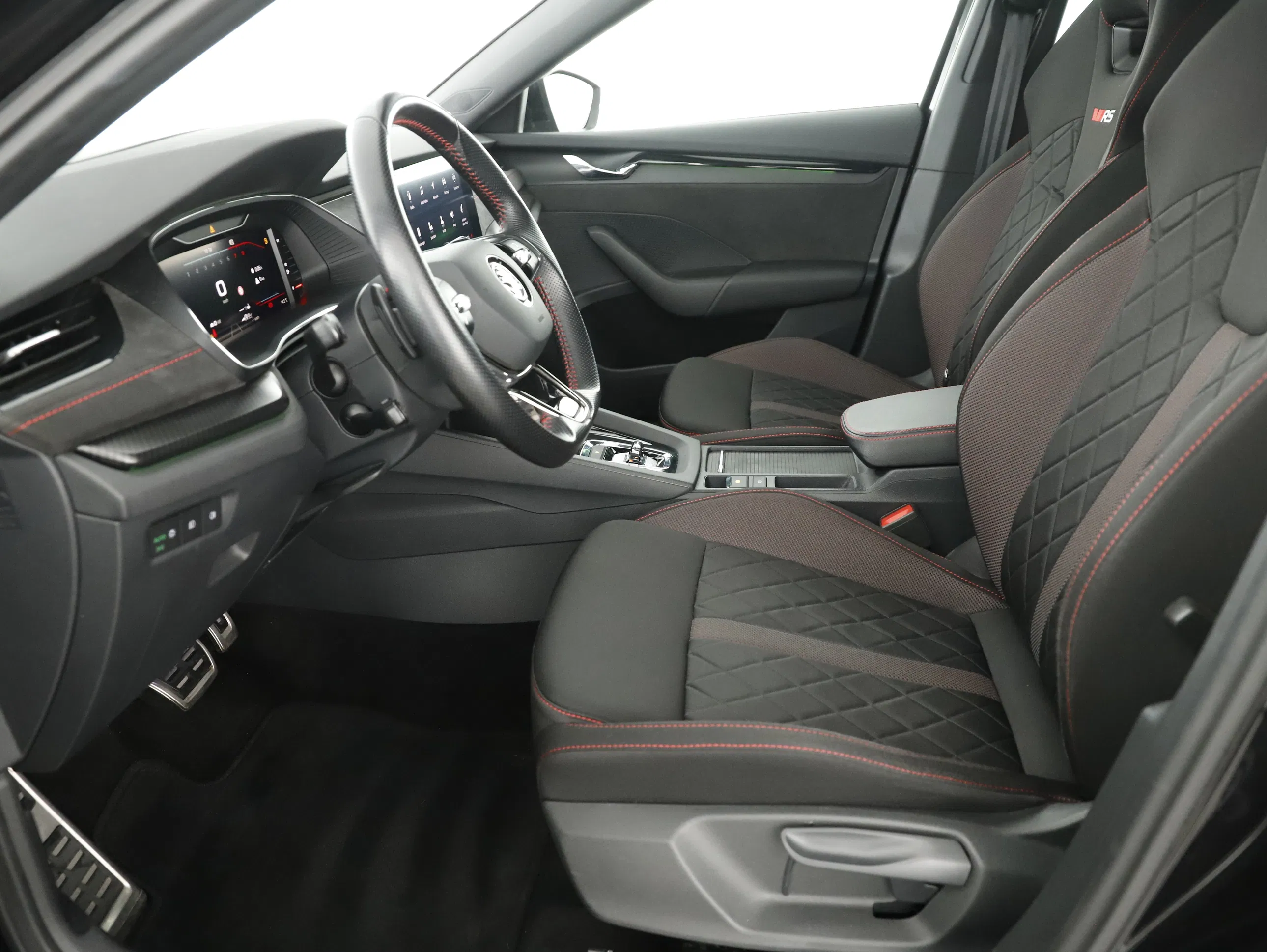 Skoda Octavia Combi 2.0 TSI RS | Bild 16 von 31