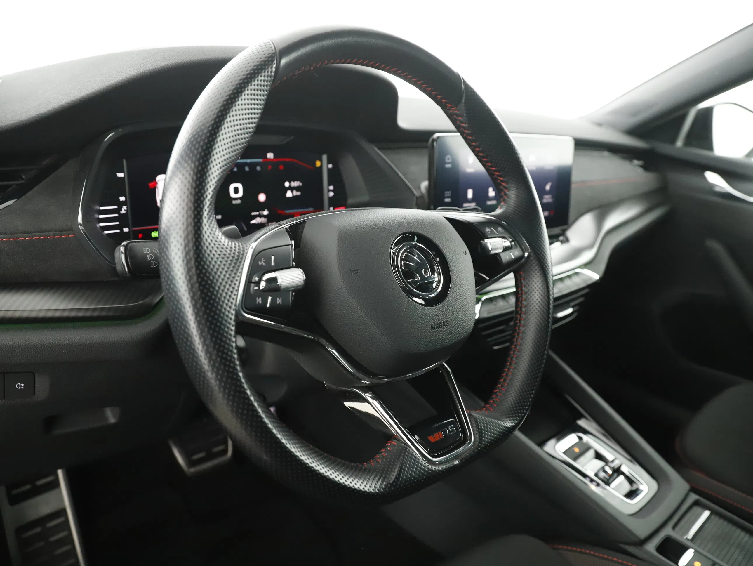 Skoda Octavia Combi 2.0 TSI RS | Bild 18 von 31