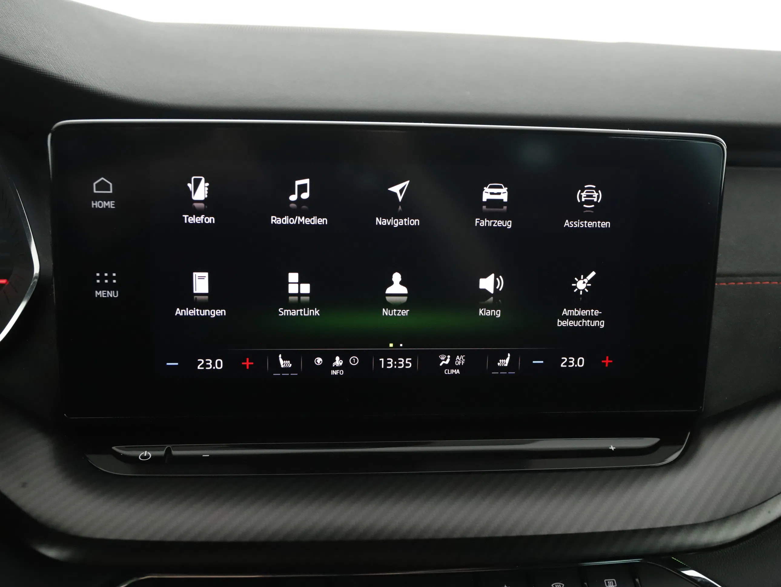 Skoda Octavia Combi 2.0 TSI RS | Bild 23 von 31