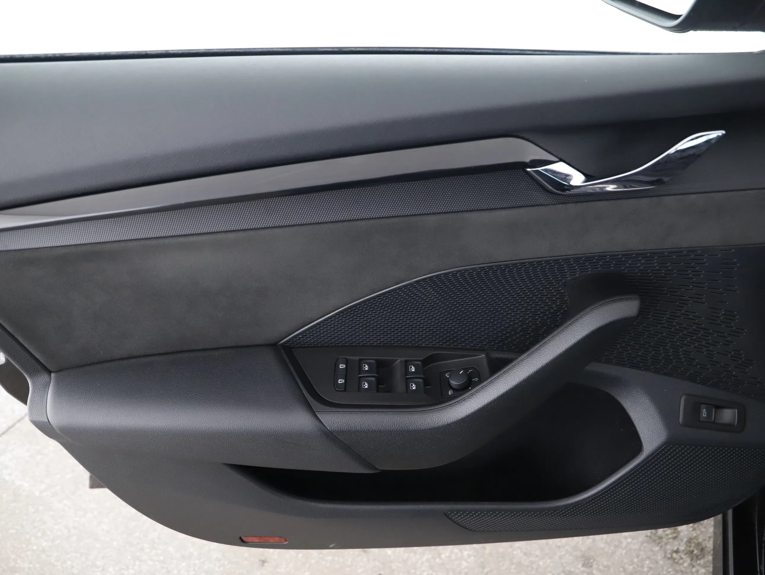 Skoda Octavia Combi 2.0 TSI RS | Bild 14 von 22