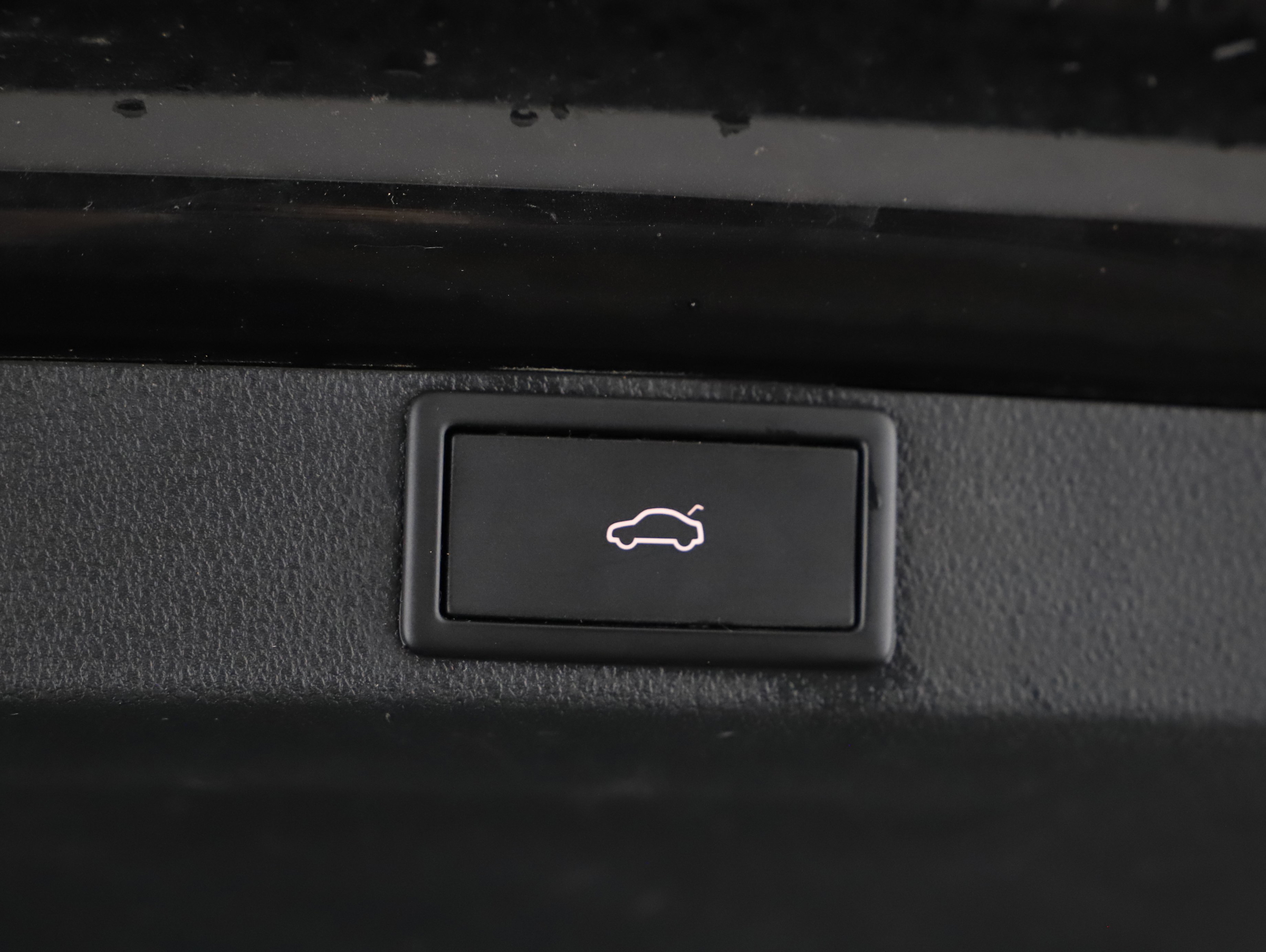 Skoda Octavia Combi 2.0 TSI RS | Bild 17 von 22