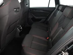 Skoda Octavia Combi 2.0 TSI RS | Thumbnail 2 von 22