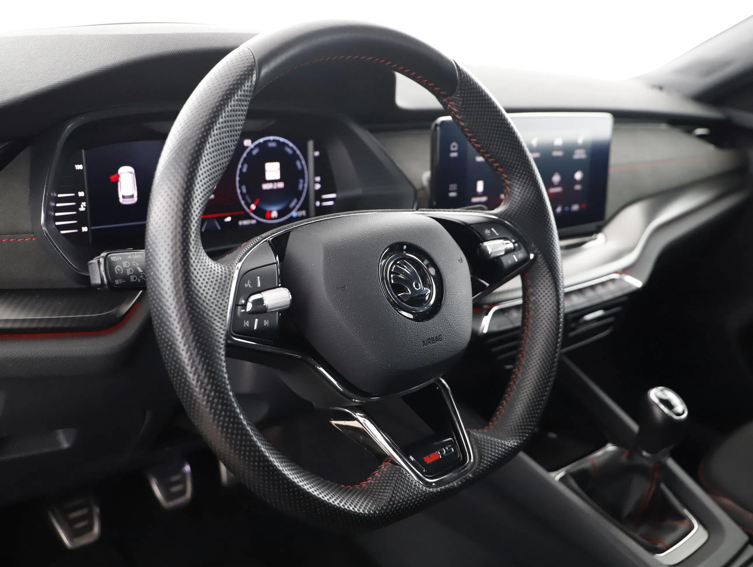 Skoda Octavia Combi 2.0 TSI RS | Bild 4 von 22