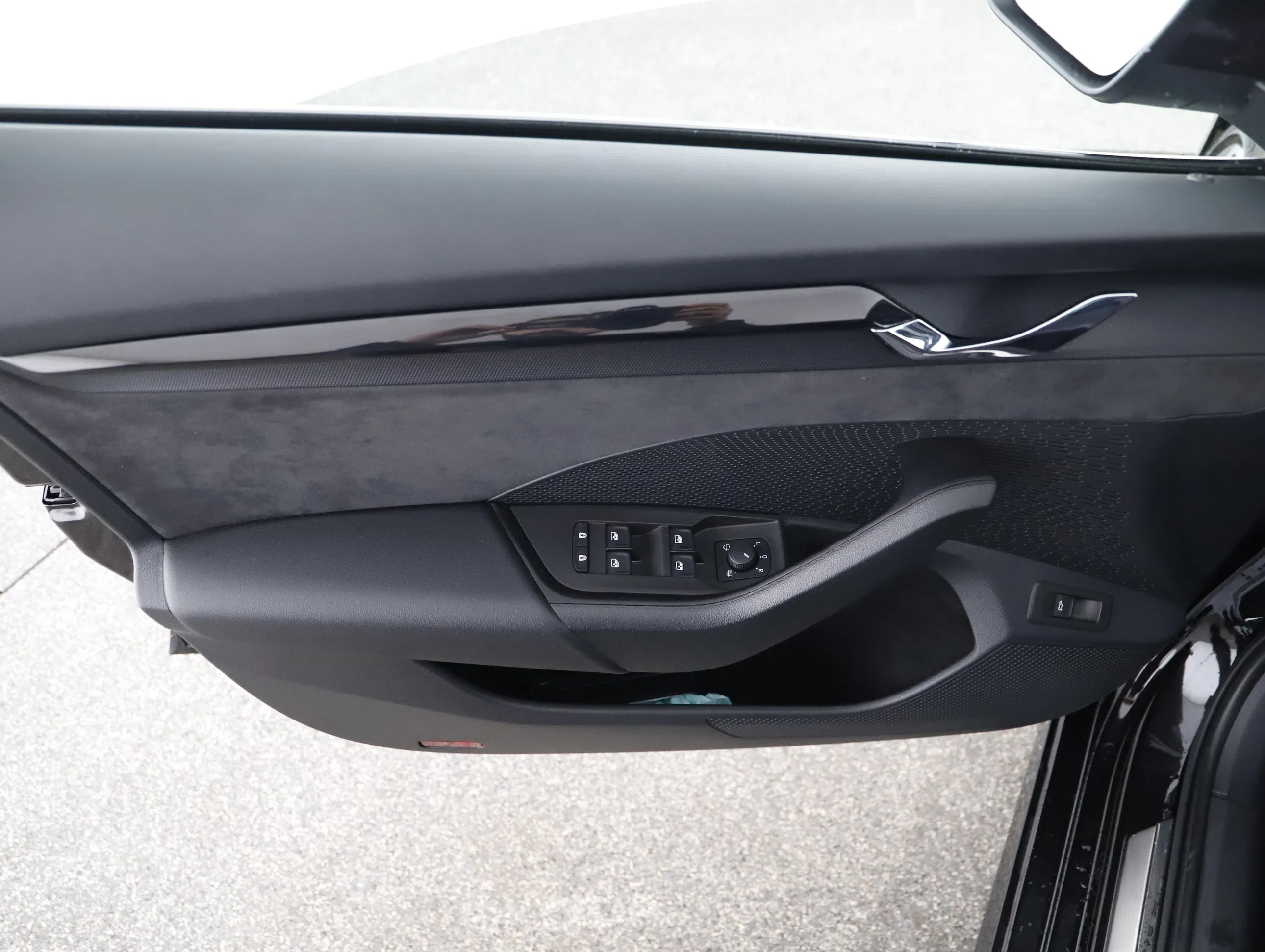 Skoda Octavia Combi 2.0 TSI RS | Bild 11 von 30