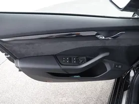 Skoda Octavia Combi 2.0 TSI RS | Thumbnail 11 von 30