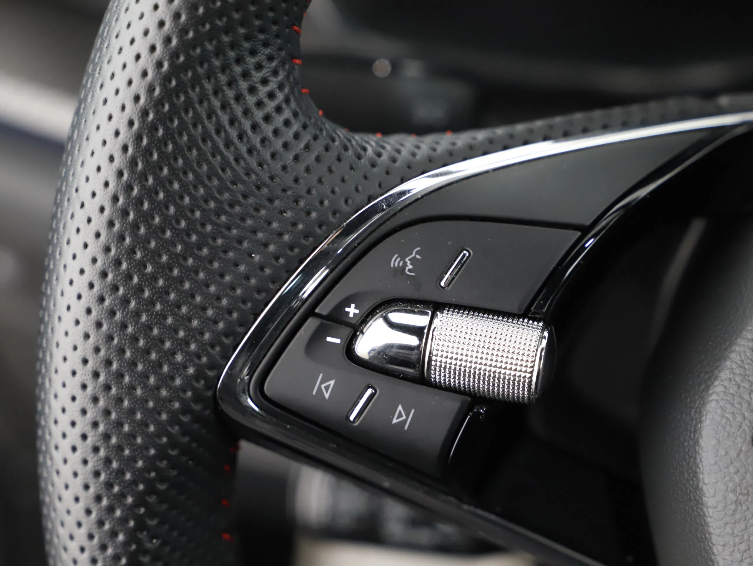 Skoda Octavia Combi 2.0 TSI RS | Bild 17 von 30