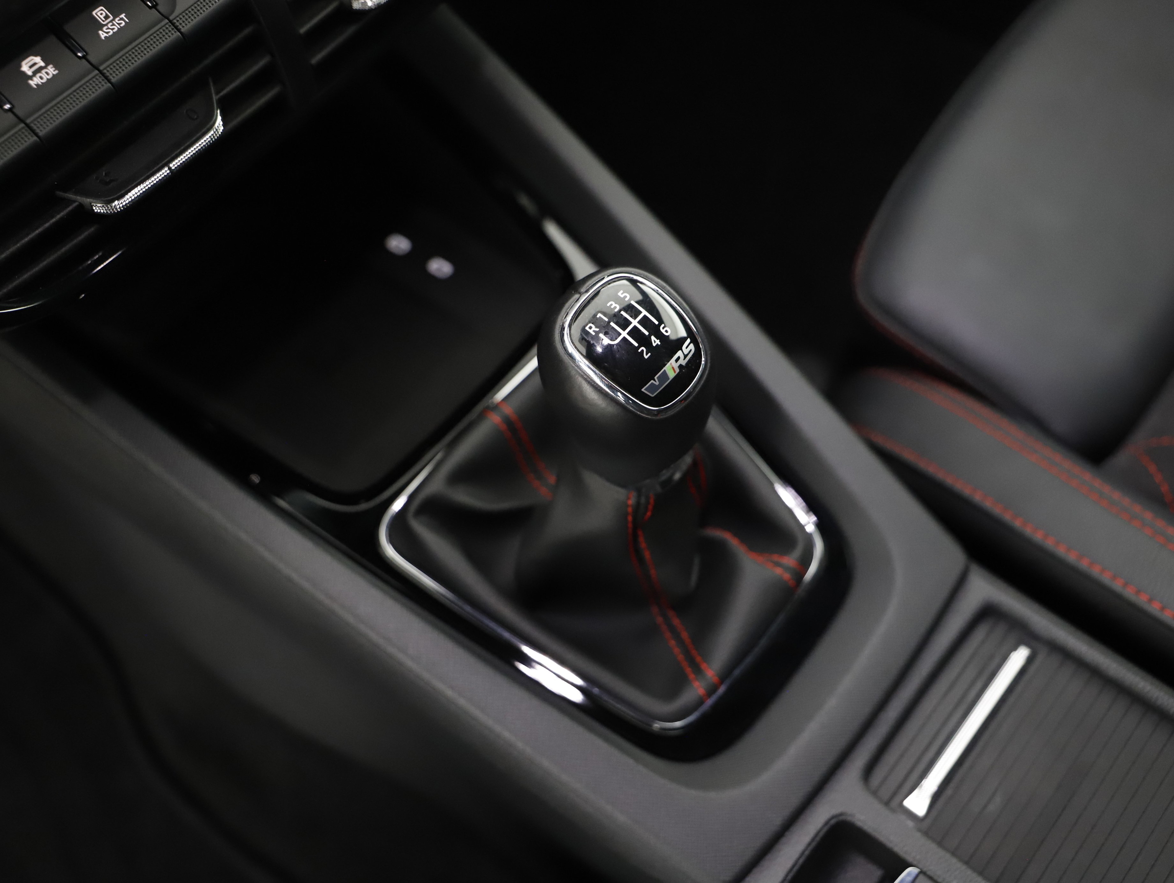 Skoda Octavia Combi 2.0 TSI RS | Bild 22 von 30