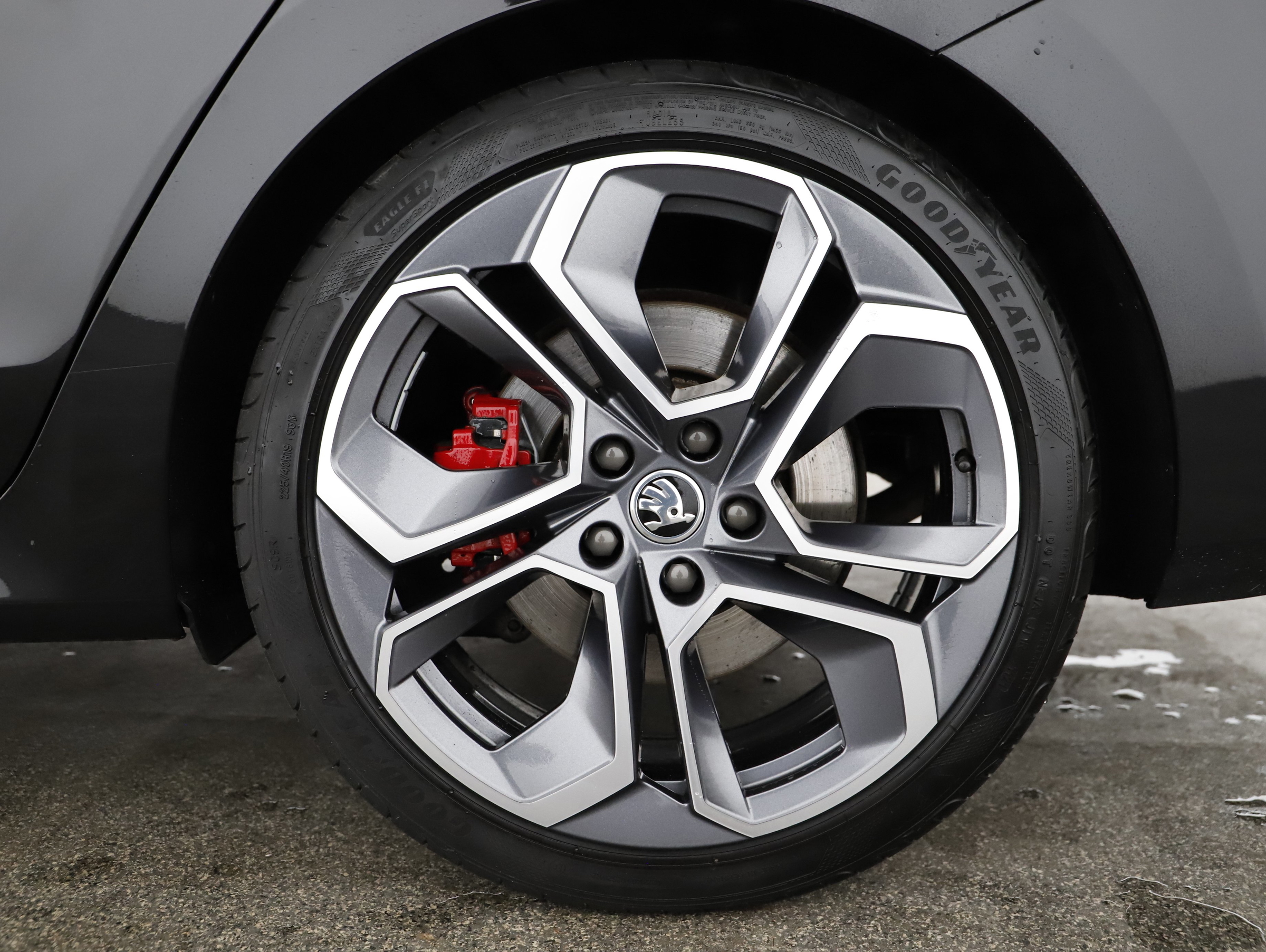 Skoda Octavia Combi 2.0 TSI RS | Bild 10 von 30