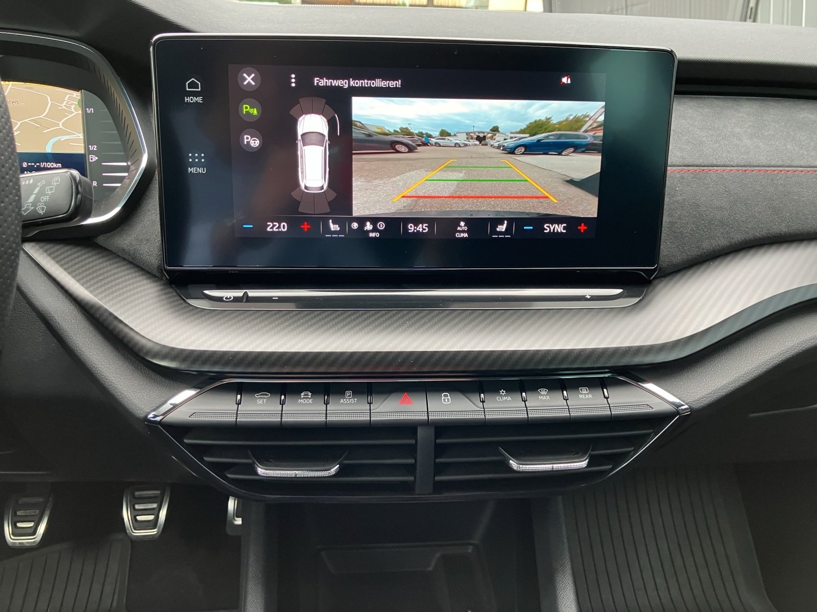 Skoda OCTAVIA Combi RS 2.0 TSI | Bild 13 von 20