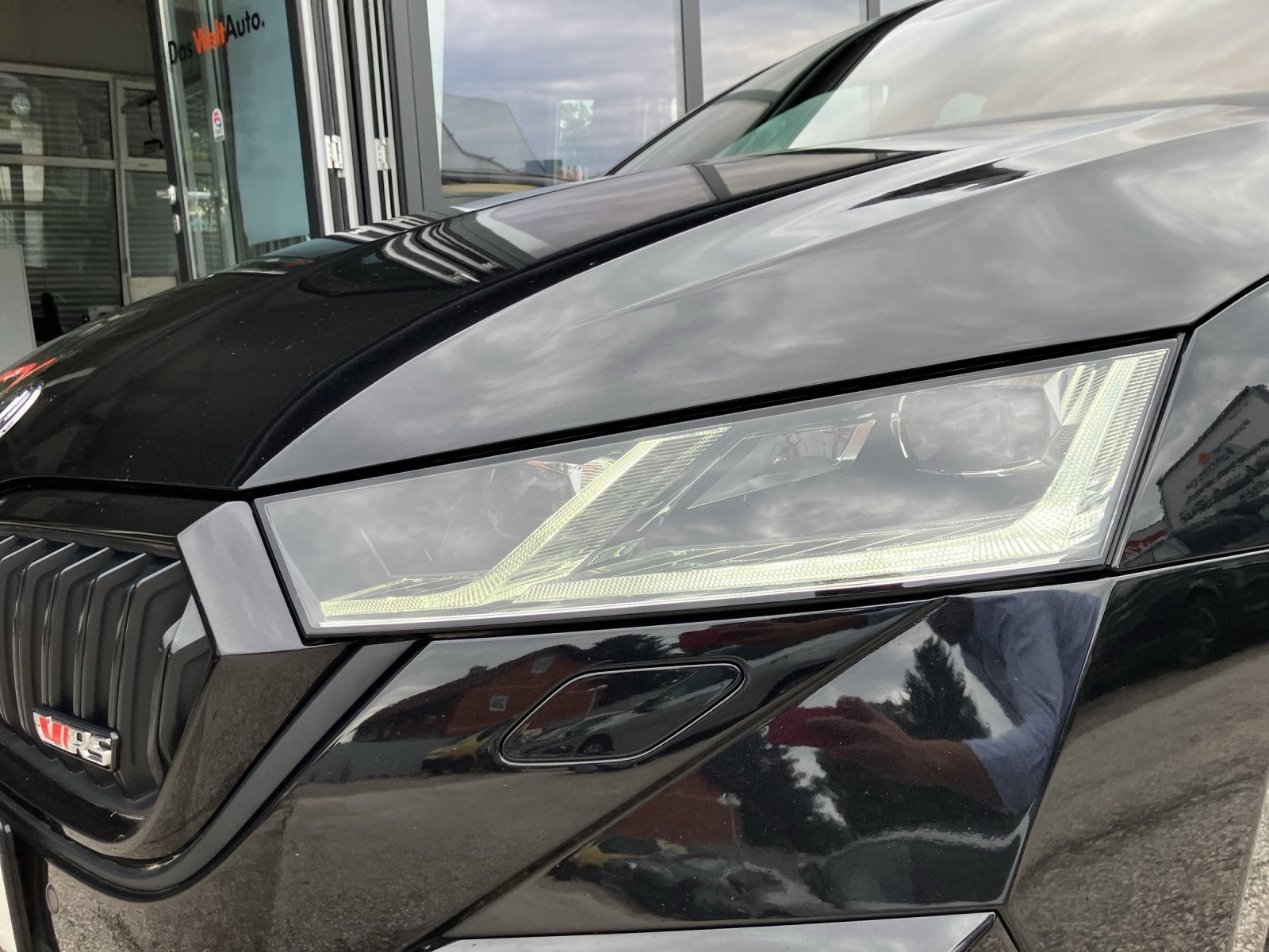 Skoda OCTAVIA Combi RS 2.0 TSI | Bild 18 von 20