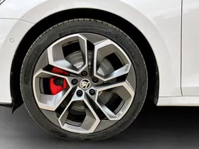 Skoda Octavia Combi 2.0 TSI RS DSG | Thumbnail 6 von 26