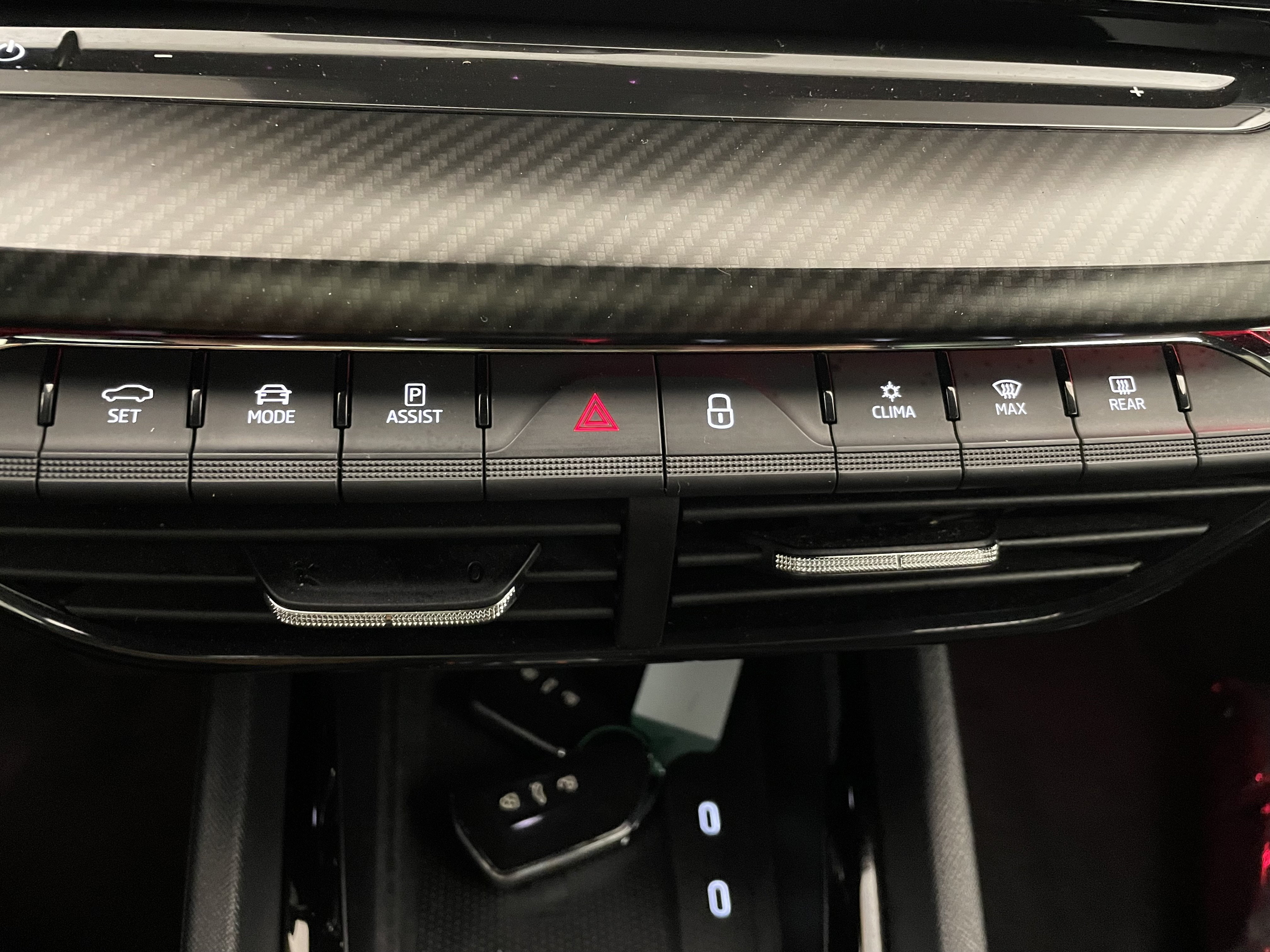 Skoda Octavia Combi 2.0 TSI RS | Bild 16 von 31