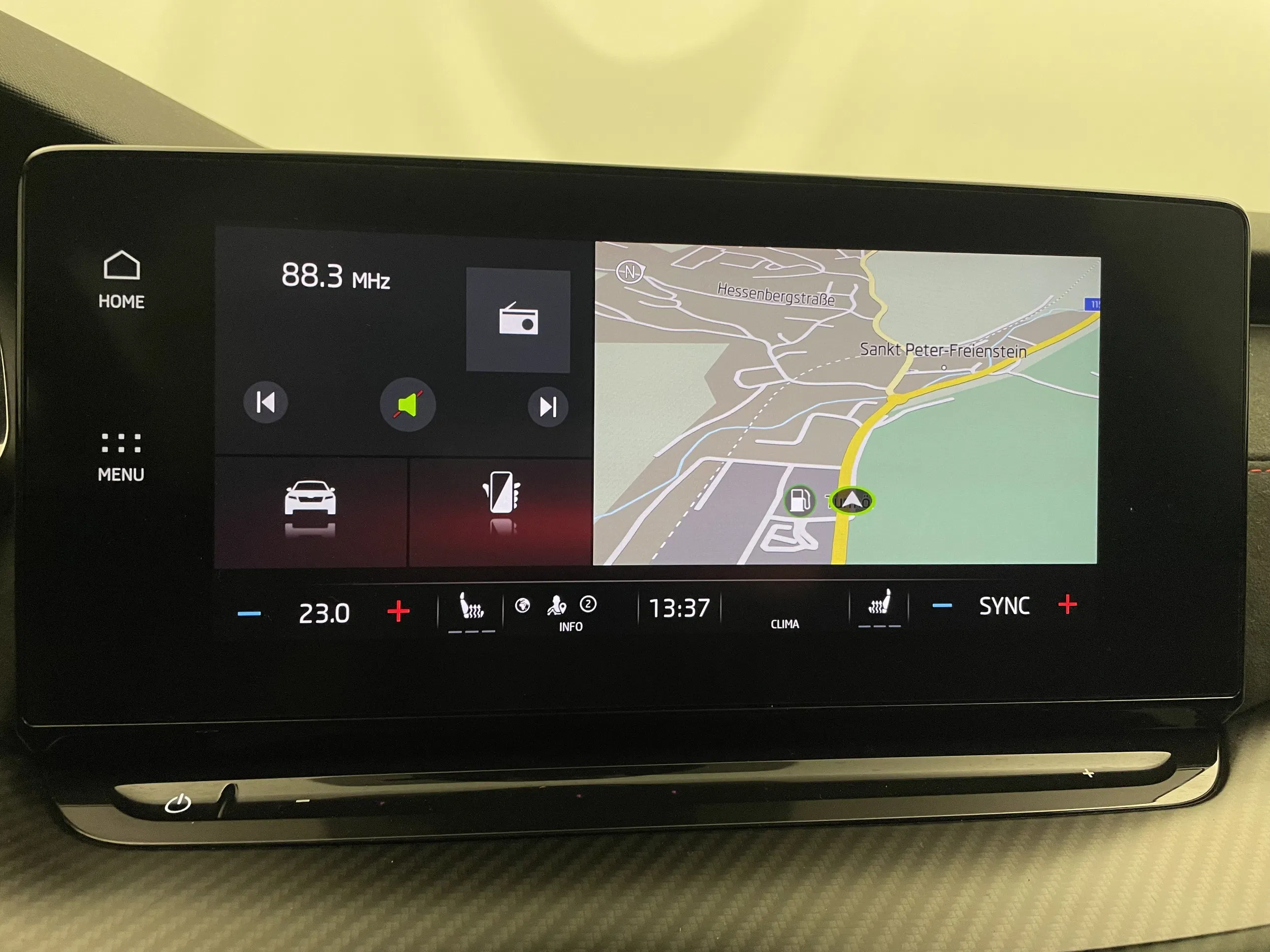 Skoda Octavia Combi 2.0 TSI RS | Bild 18 von 31