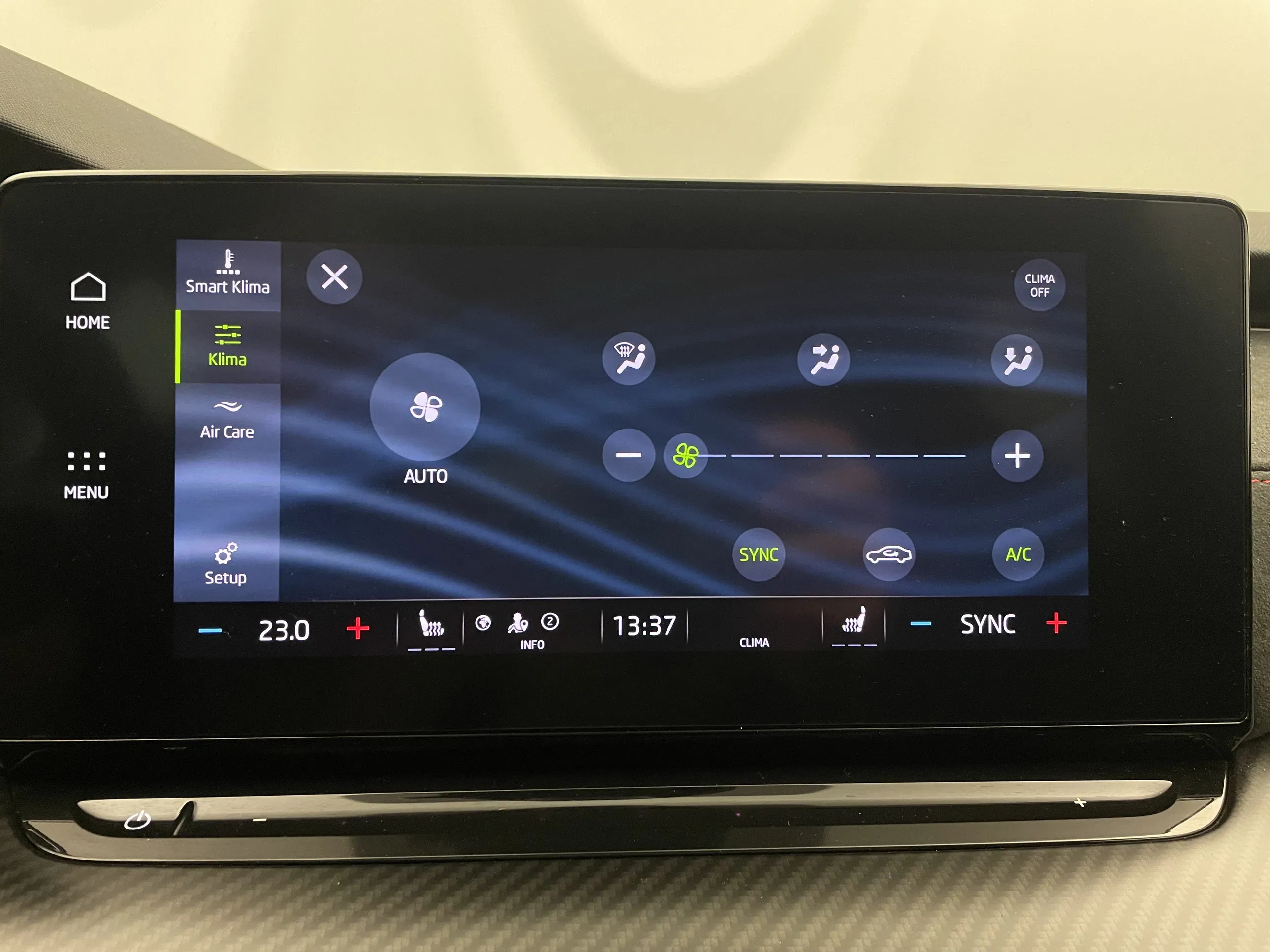 Skoda Octavia Combi 2.0 TSI RS | Bild 21 von 31