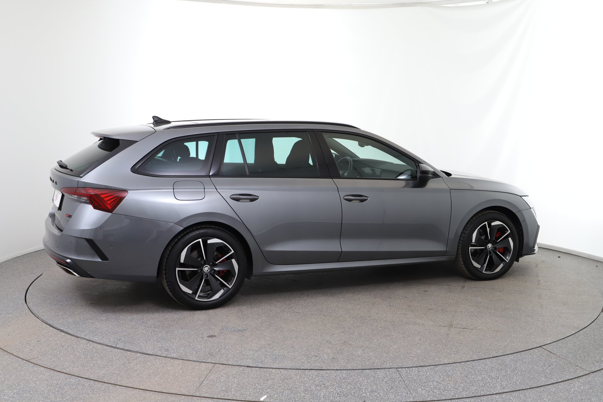 Skoda Octavia Combi 2.0 TSI RS | Bild 7 von 31