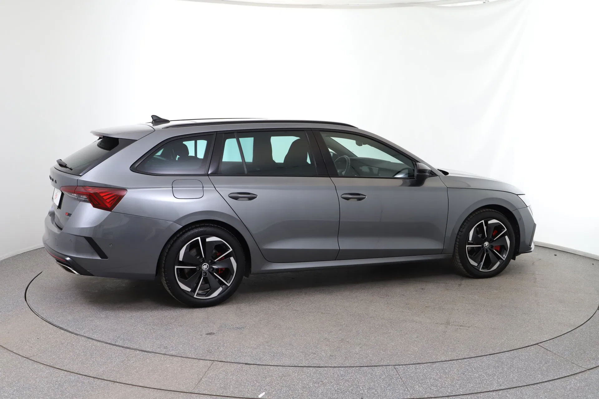 Skoda Octavia Combi 2.0 TSI RS | Bild 7 von 31