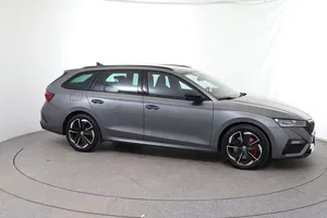 Skoda Octavia Combi 2.0 TSI RS | Thumbnail 8 von 31