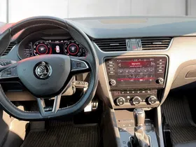 Skoda Octavia Combi 2.0 TSI RS 245 | Thumbnail 9 von 26